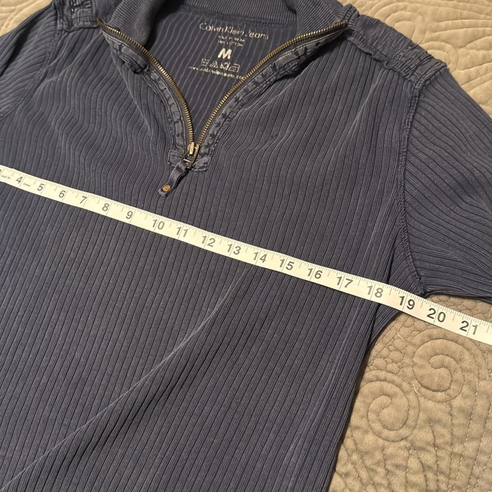CALVIN KLEIN 1/4 zip Sweater. Size Medium - Picture 8 of 11
